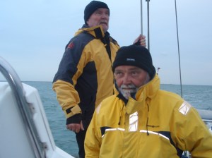 vi sejlede videre ind i natten