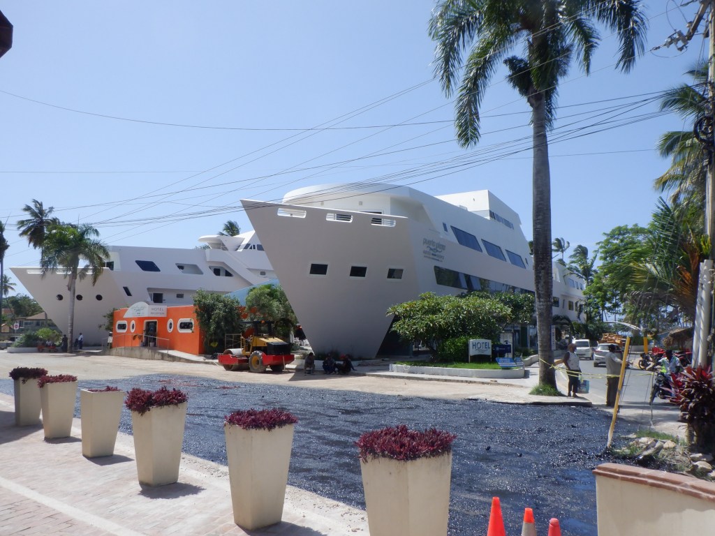 This image has an empty alt attribute; its file name is dscf2568.jpg